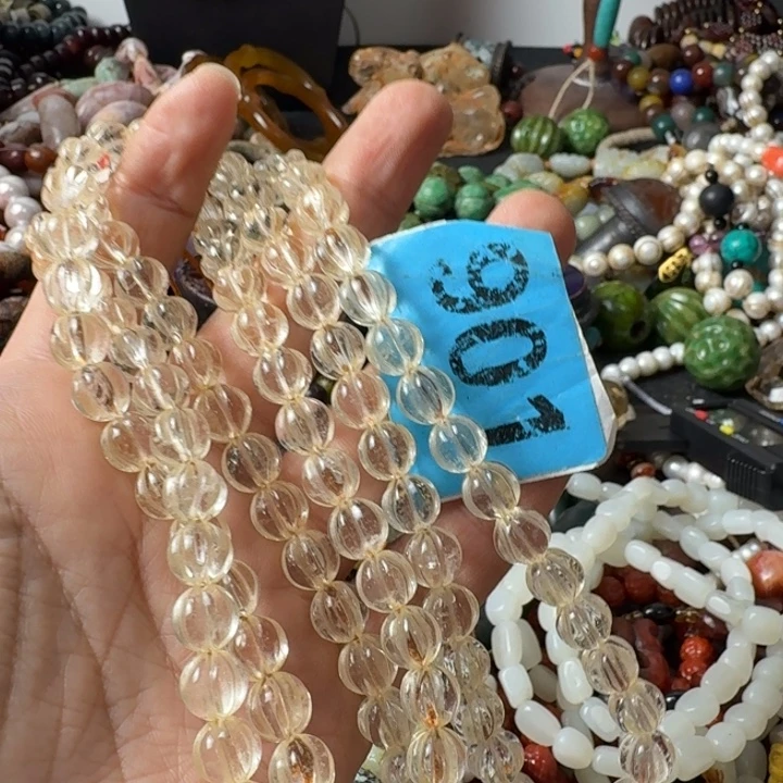 一***耐玛瑙/玉髓未镶嵌颈饰