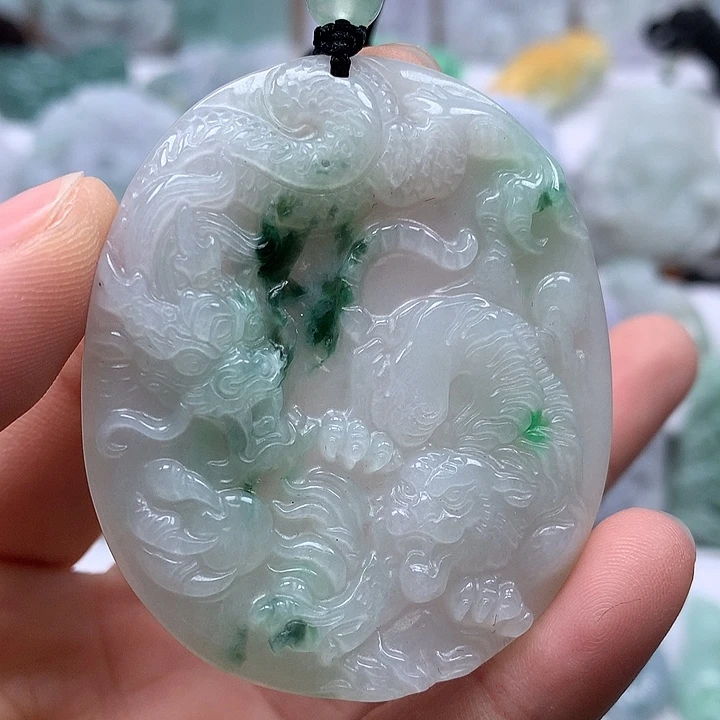 翡翠未镶嵌颈饰霸气侧漏虎虎生威两面工艺福利