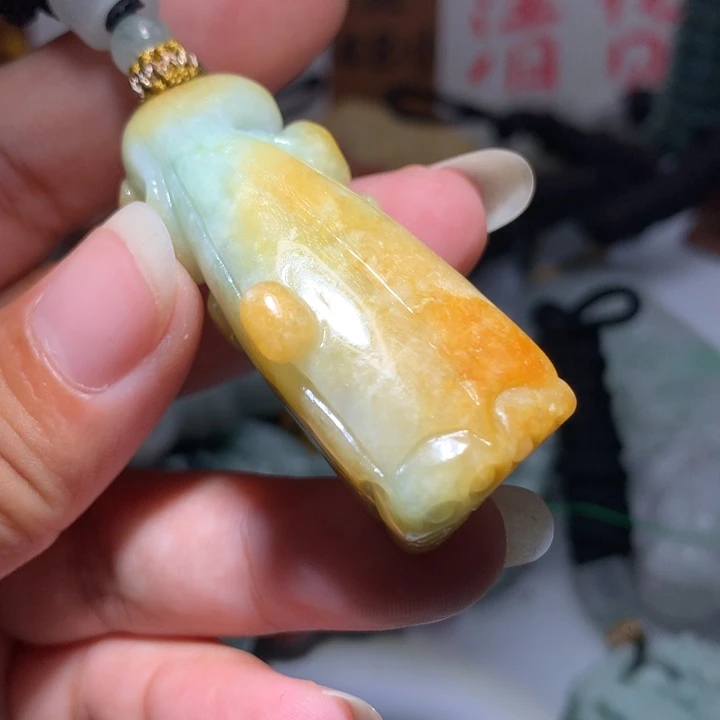 翡翠未镶嵌颈饰保真天然A货翡翠