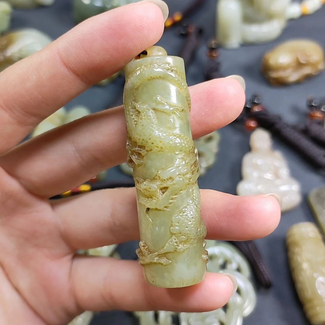 和田玉颈饰未镶嵌