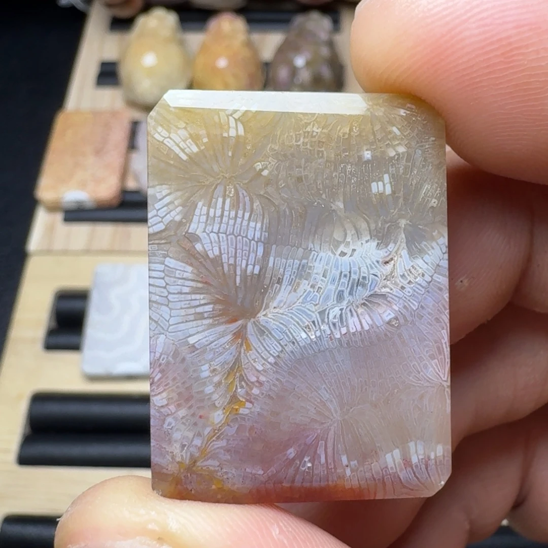 硅化玉未镶嵌纯天然色有机玉石保真色