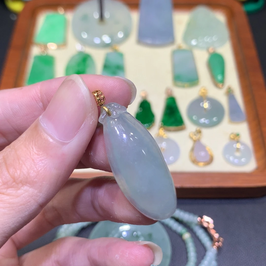 翡翠18K金镶嵌吊坠(不含链)