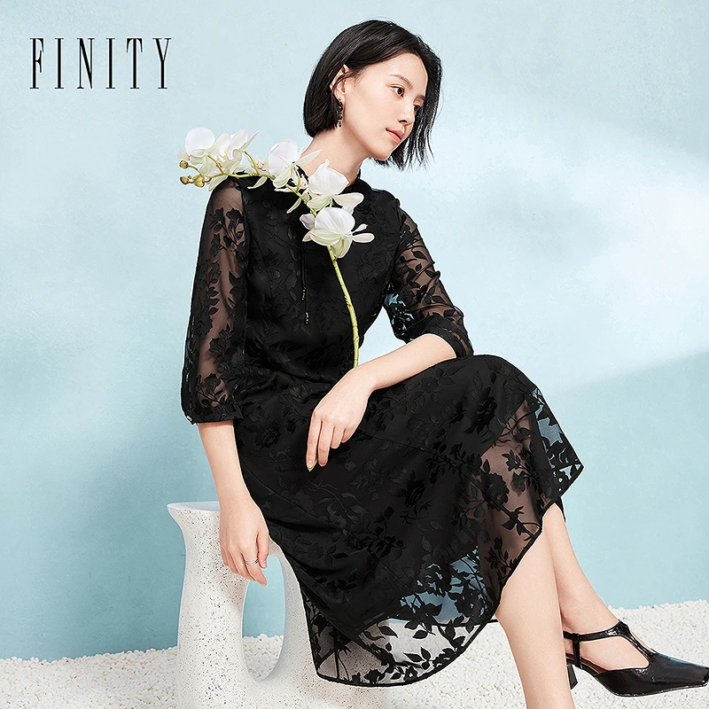 FINITY 连衣裙新款法式气质镂空设计感优雅 F21Y1B10L6