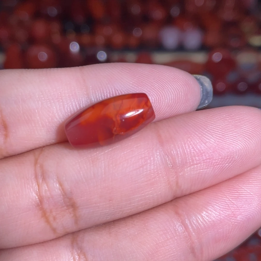 南红玛瑙未镶嵌火焰纹桶珠卡16.5×8.4