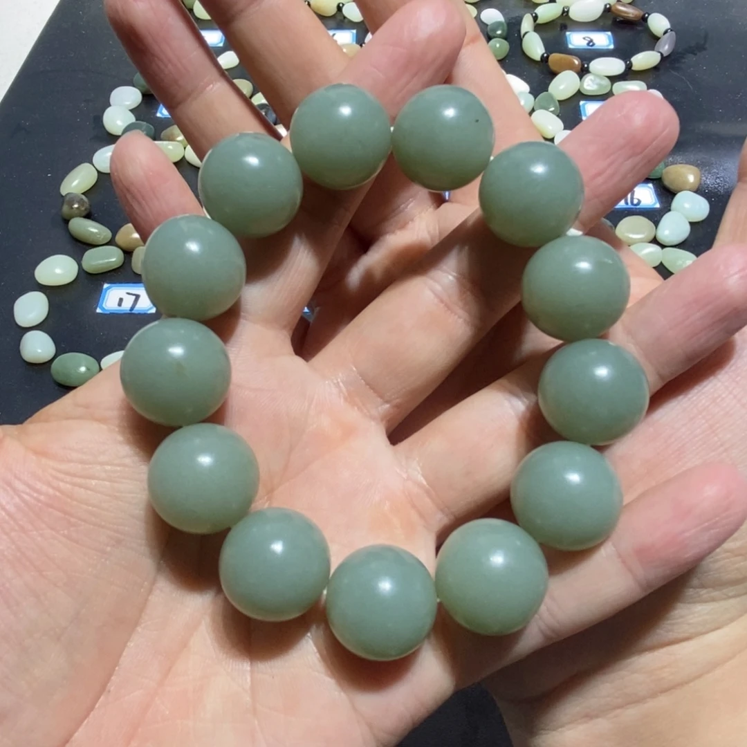 石***z未镶嵌手链和田玉