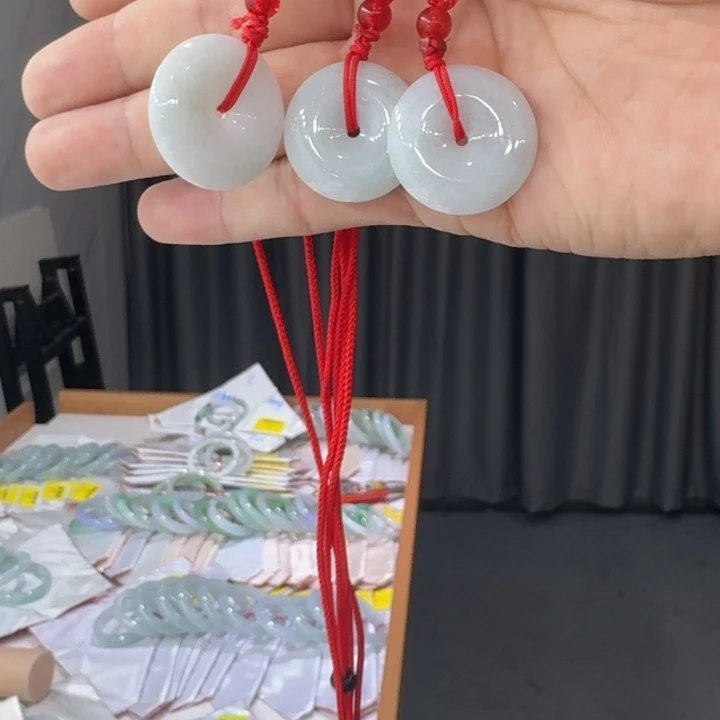 翡翠吊坠(不含链)未镶嵌纯天然缅甸翡翠A货多样性发一