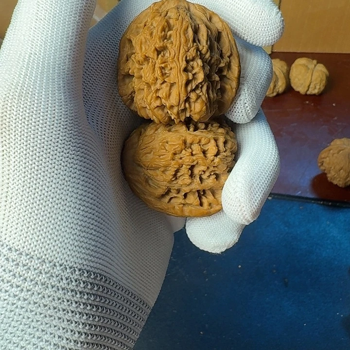 k***.文玩核桃把件涿鹿南疆