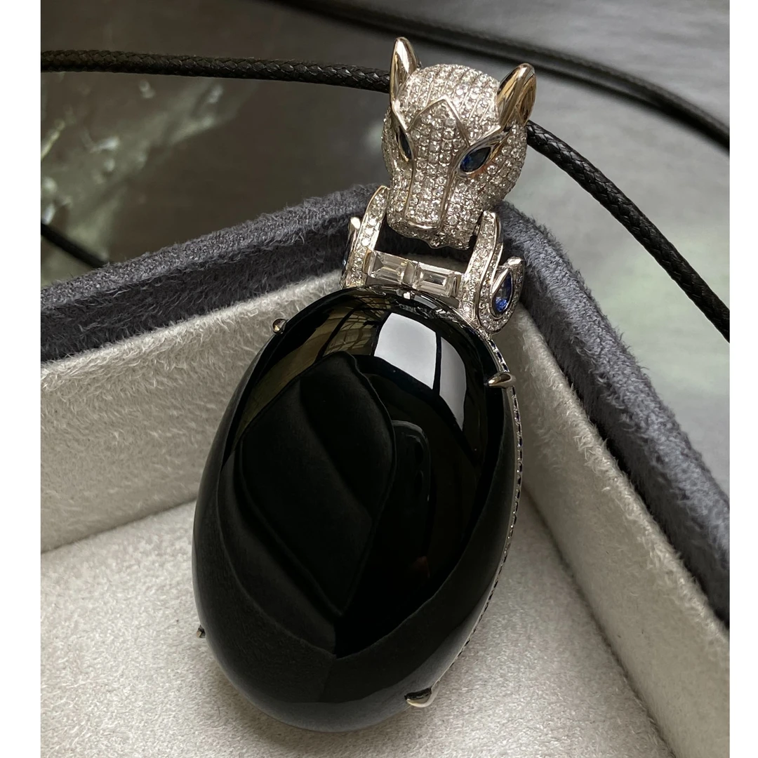 天然翡翠缅甸墨翠18K圆牌豹头蛋面吊坠大气轻奢气质黑色御姐范