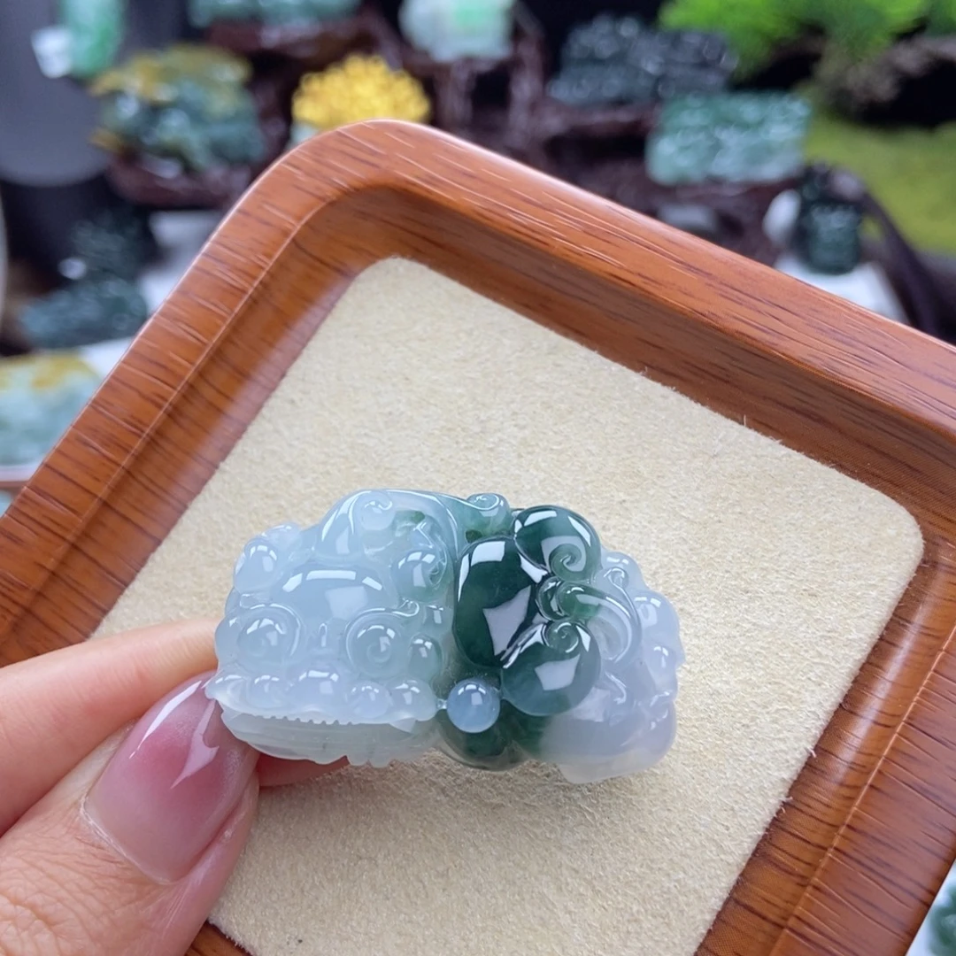 颈饰未镶嵌翡翠A10 腰缠万贯冰胶飘花霸王貔貅