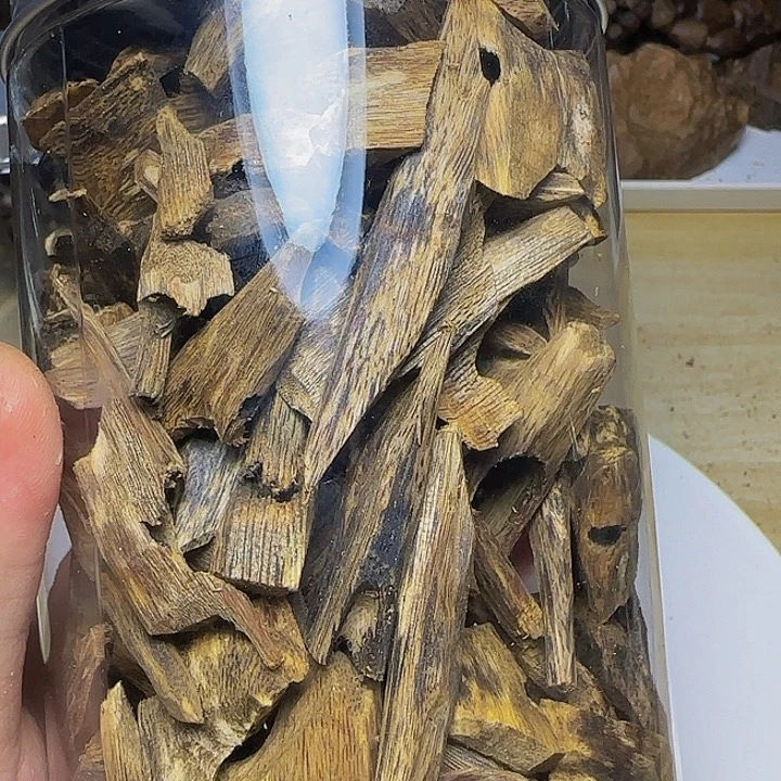 茗***木白奇陆河树心料155克
