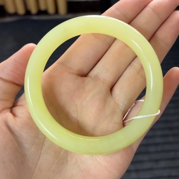 和田玉（黄玉）手镯未镶嵌