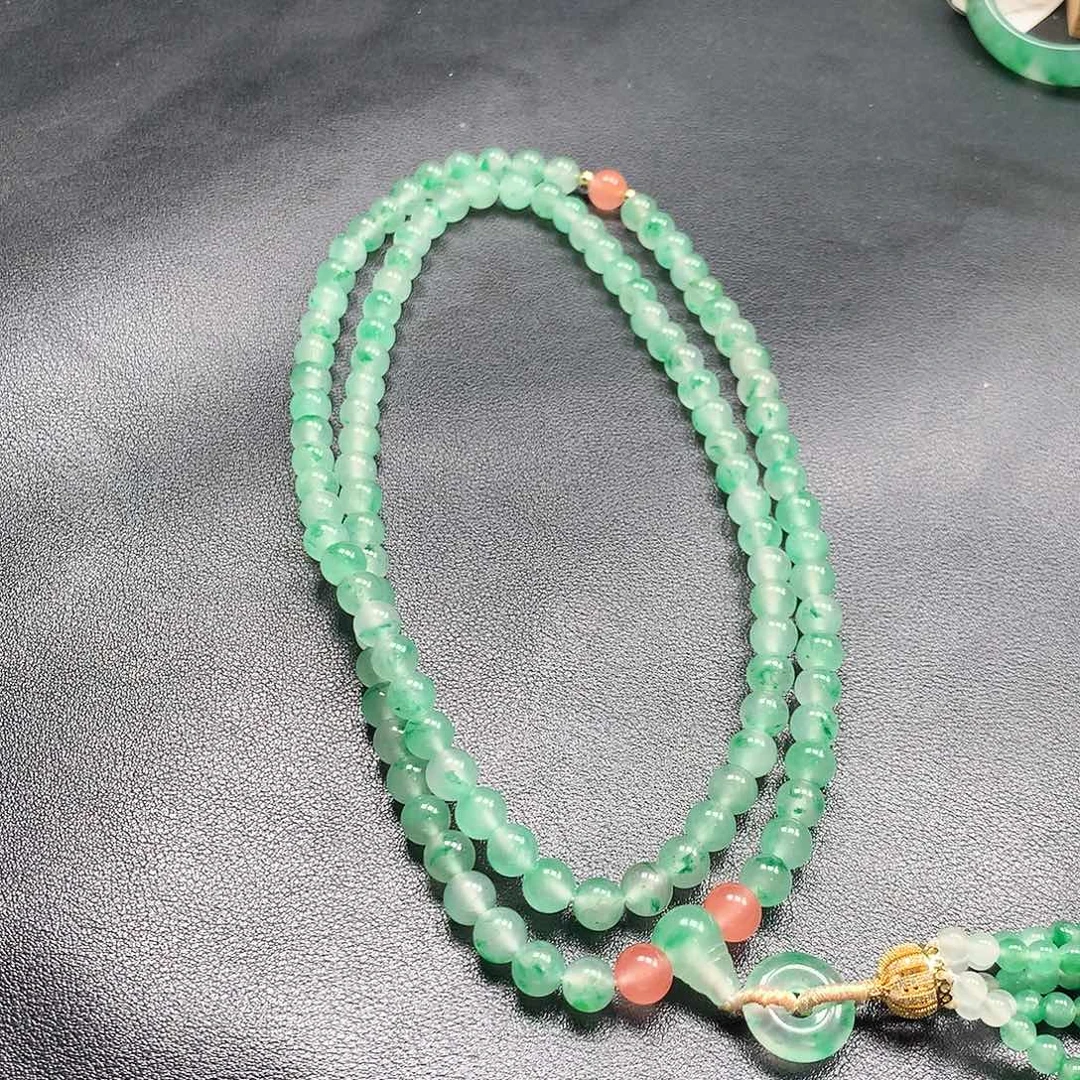 噼***嘭石英质玉未镶嵌项链