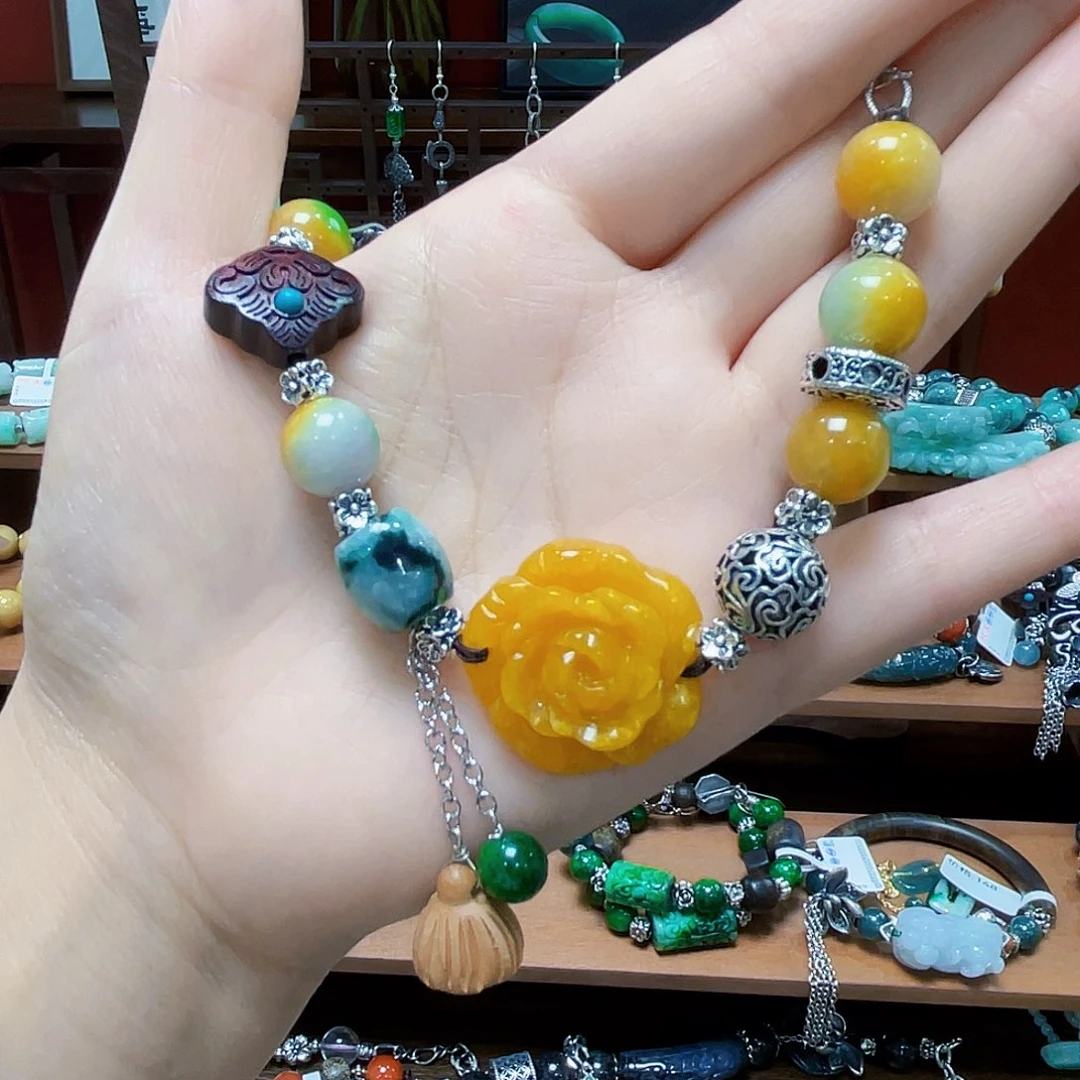 沁***宁未镶嵌手链翡翠饰品