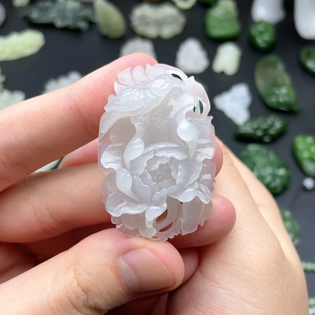 【闪购商品】颈饰未镶嵌和田玉