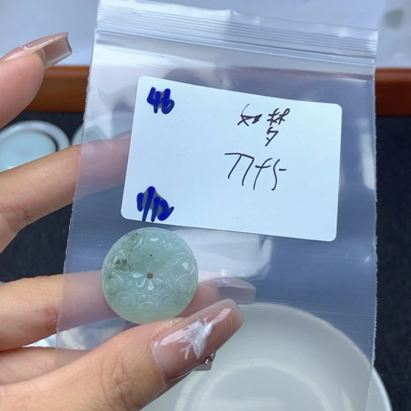 【闪购商品】翡翠颈饰未镶嵌如*