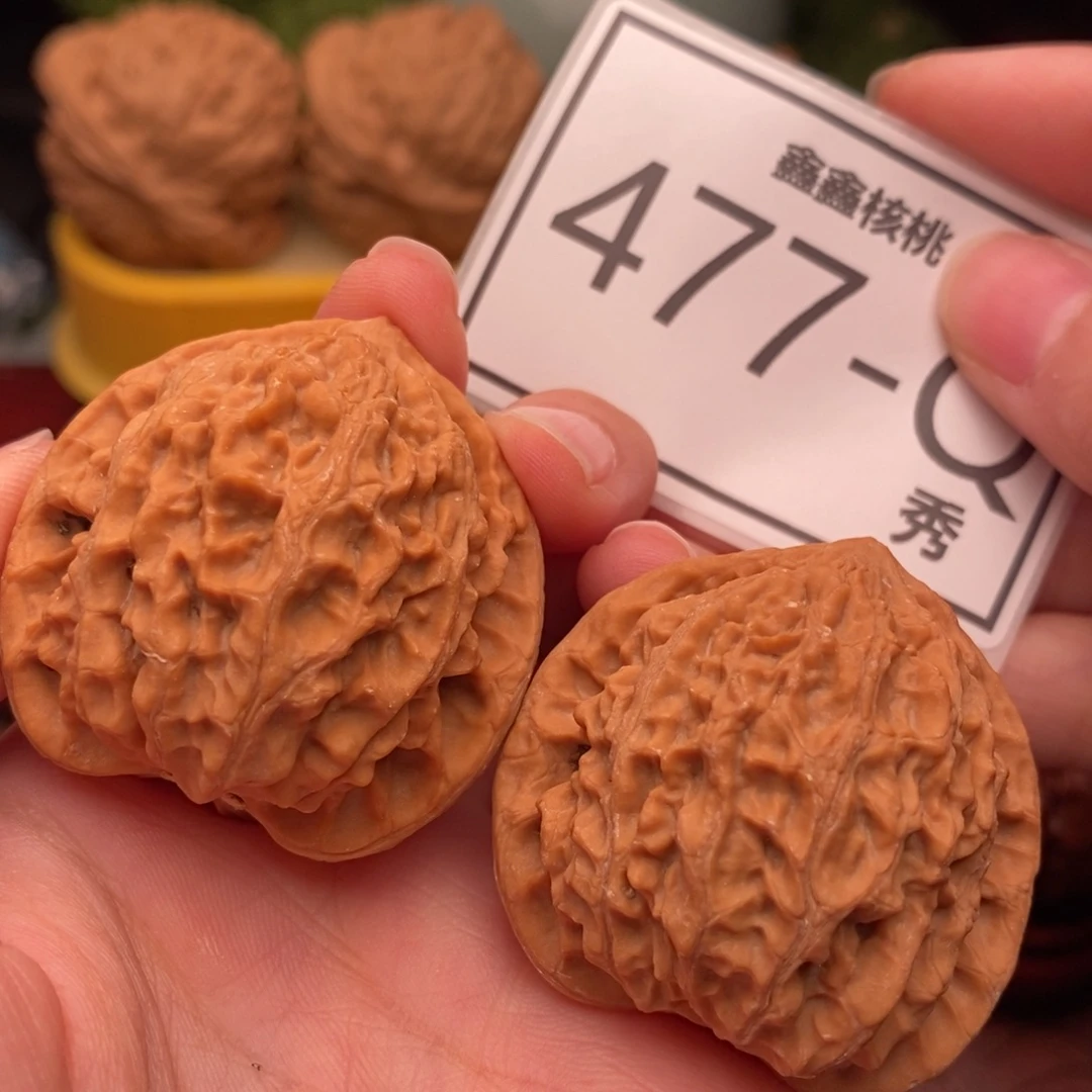 把件文玩核桃金牛40