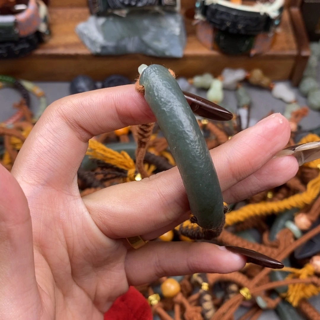 和田玉颈饰未镶嵌洧*