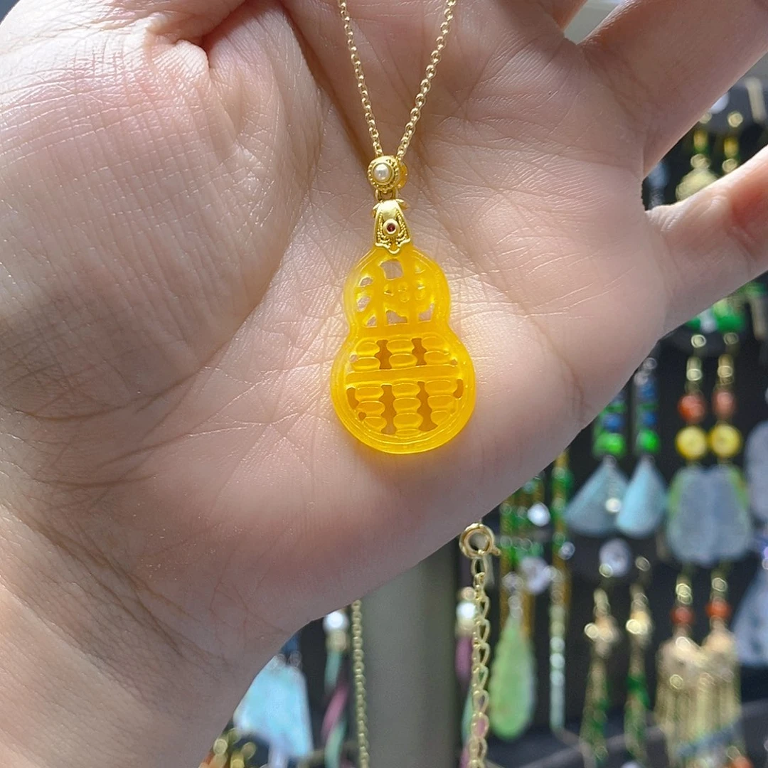 未镶嵌翡翠耳饰翡翠