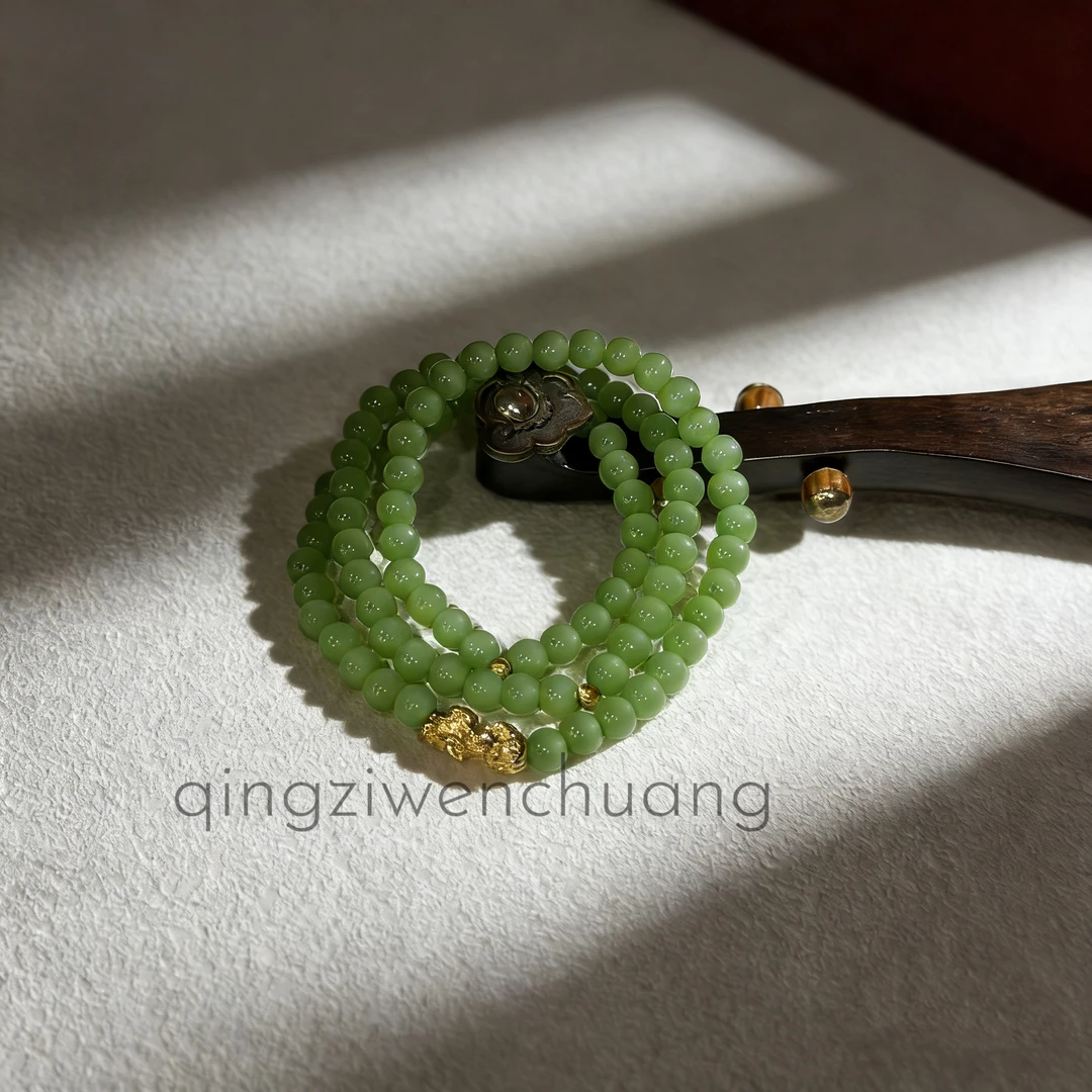 DG-1454-多圈浅绿琉璃手串+貔貅