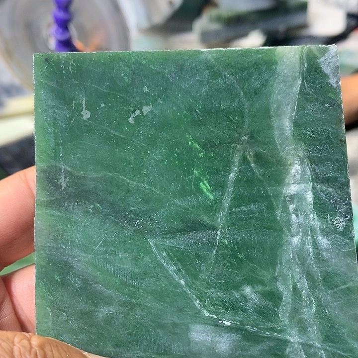 颈饰未镶嵌和田玉（糖玉）