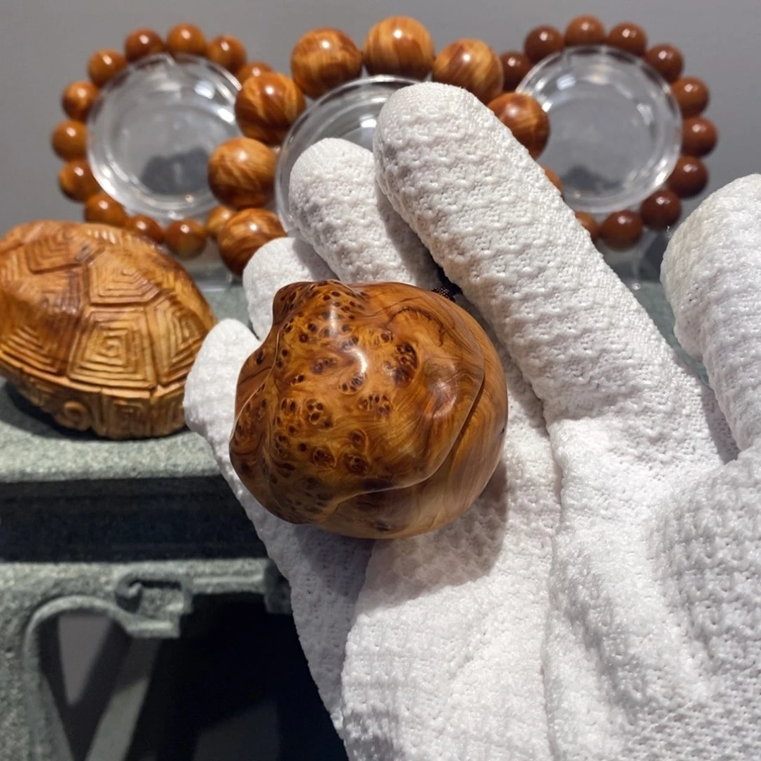 柏木（崖柏）核桃手把件