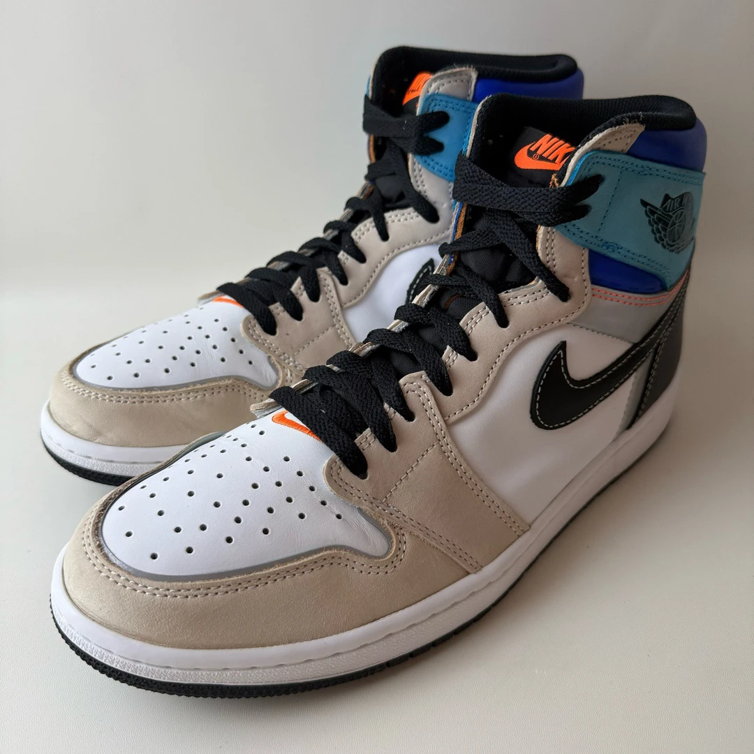 95新 AIR JORDAN 44.5码 9新  AJ1白黑橙蓝 公价1129 二手不退换