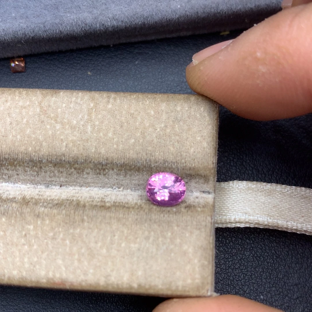 裸石蓝宝石0.98ct无烧