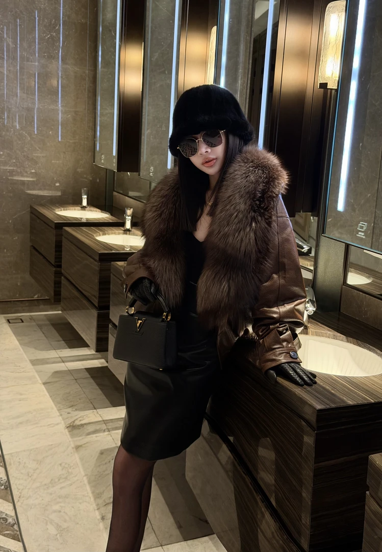 秋冬新款可拆卸狐狸毛大毛领派克羽绒短款外套29083