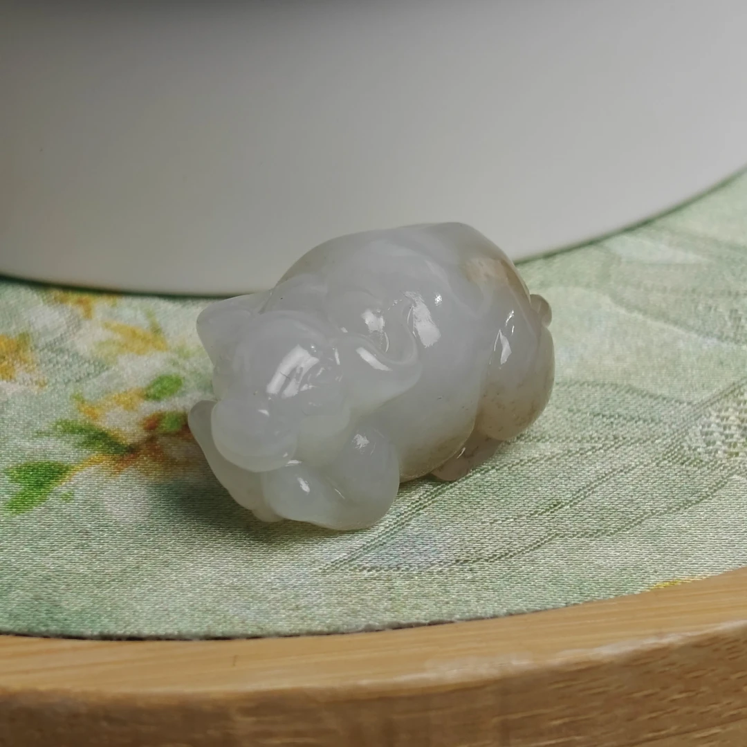 和田玉糖白生肖牛挂件A016