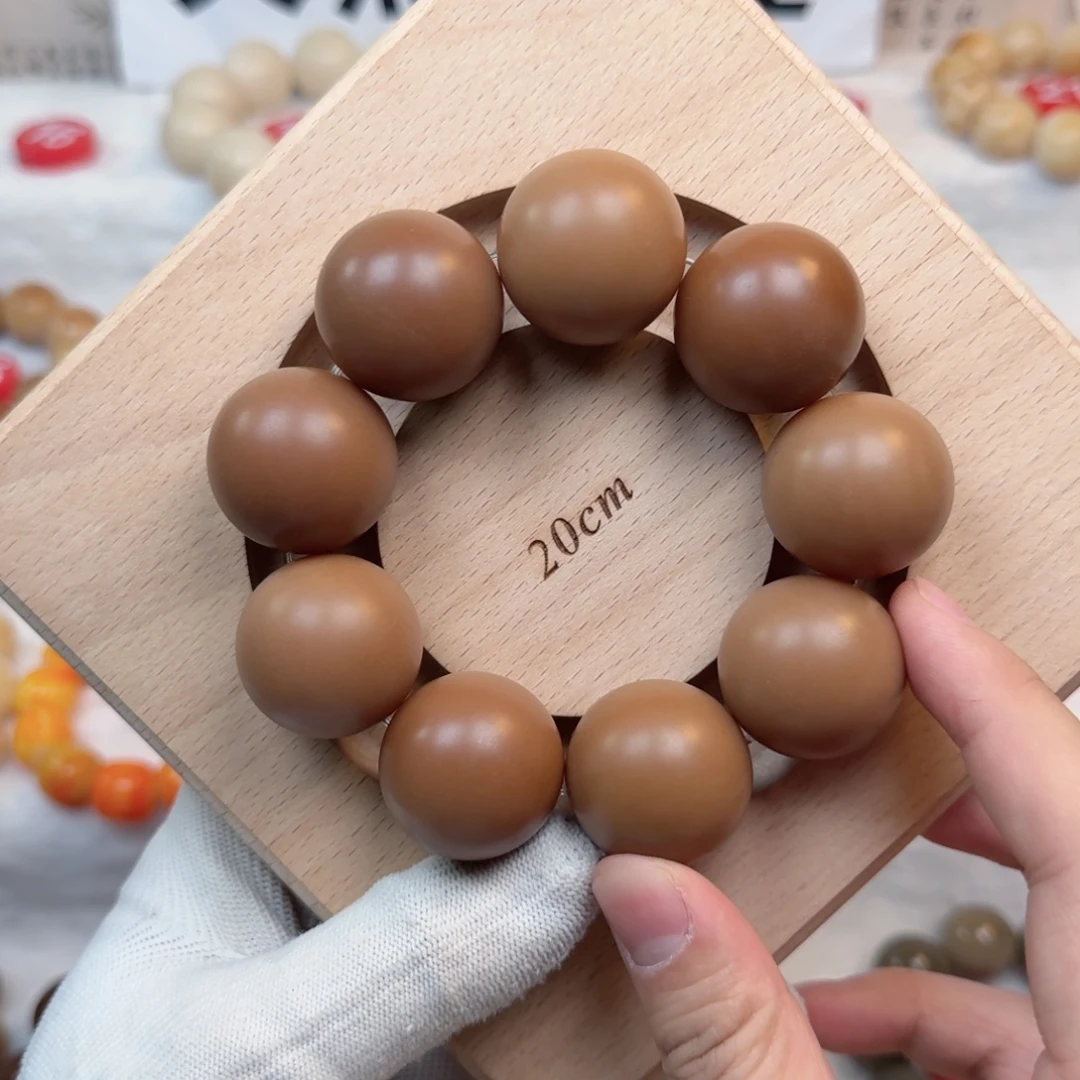 吊坠白玉菩提18-卡28手工干磨全品咖色