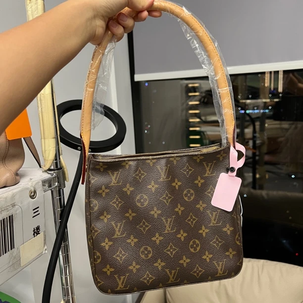 95新 LouisVuitton/路易威登 A1188/lv单肩信封包