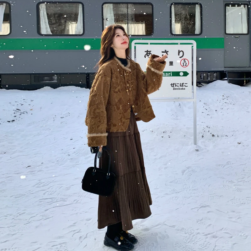 新中式国风千金风夹棉外套半裙2025冬季新款优雅气质美拉德风套装