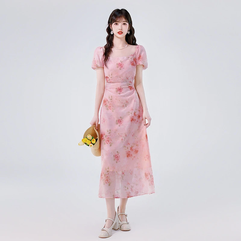 2025夏季新款法式浪漫方领碎花修身连衣裙