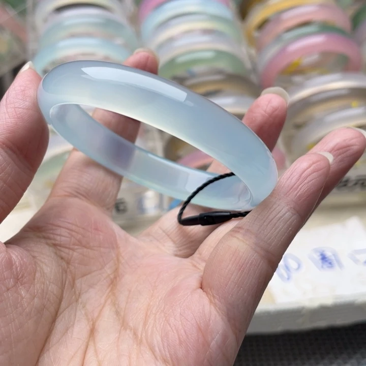 玛瑙/玉髓未镶嵌手镯55圈口