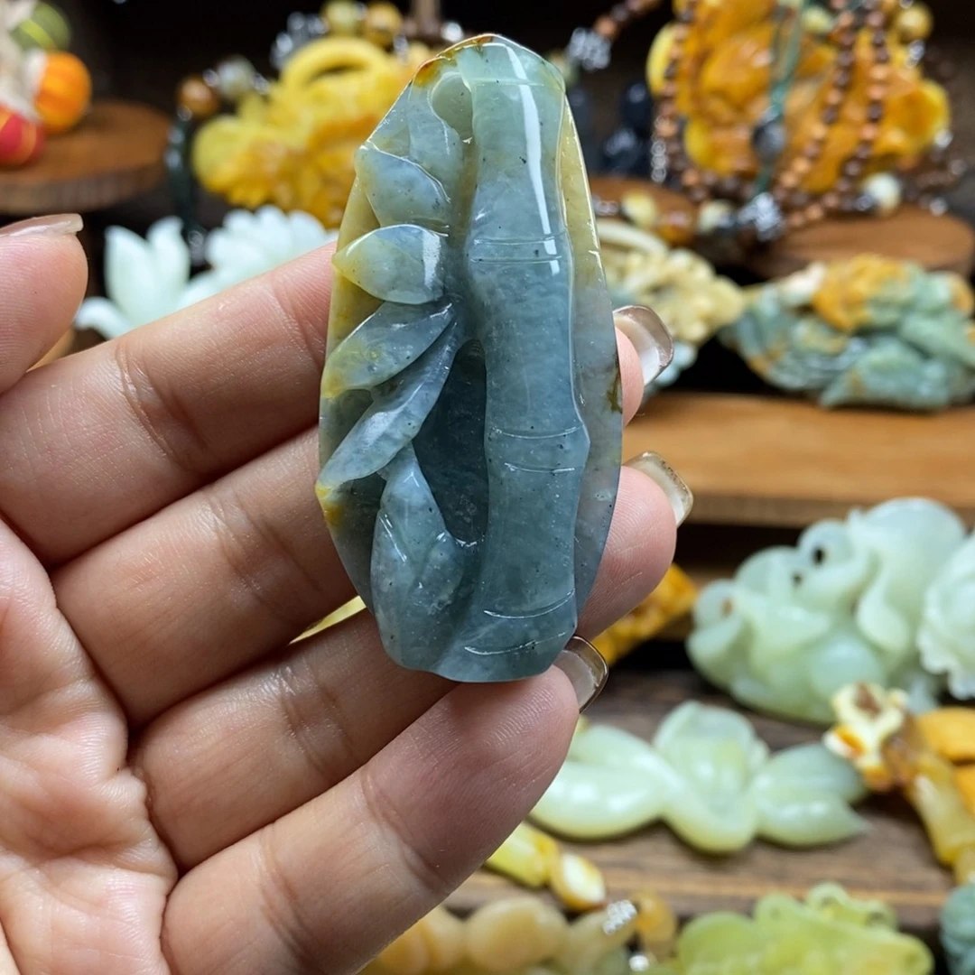 蛇纹石玉未镶嵌吊坠(赠链)