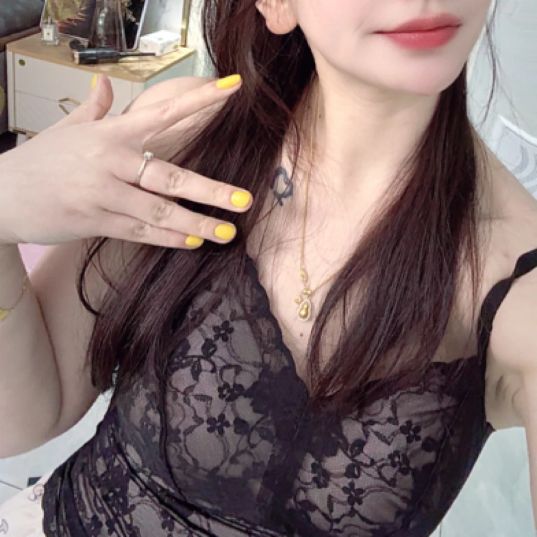 法式蕾丝吊带背心性感修身带胸垫美背显瘦抹胸内搭上衣