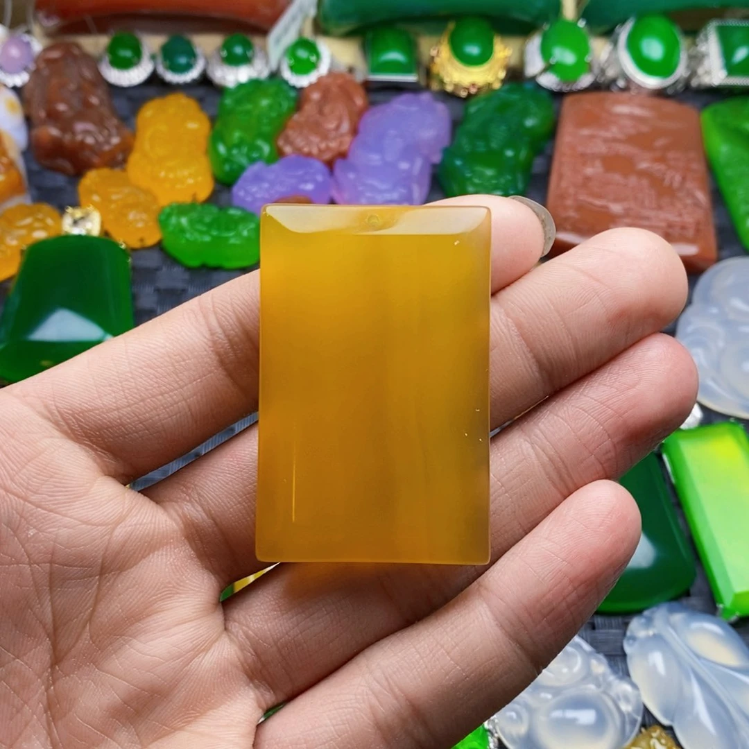 玛瑙/玉髓颈饰未镶嵌