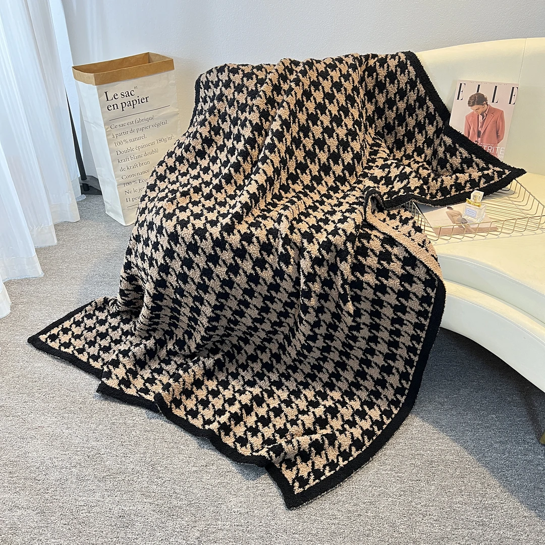 轻奢千鸟格沙发毯子冬季加厚盖毯办公室午睡毯珊瑚绒小毛毯披肩