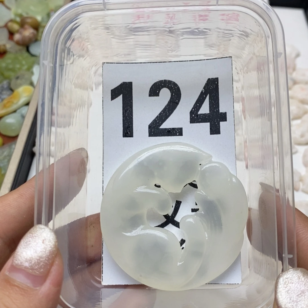 透闪石-蛇纹石玉未镶嵌挂坠