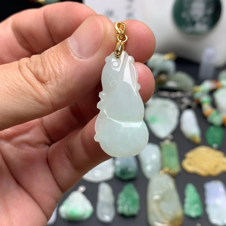 翡翠未镶嵌颈饰天然A货翡翠