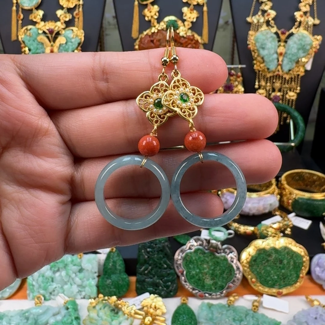 翡翠未镶嵌颈饰耳坠 炸价