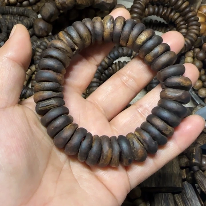 一***烟沉香沉香碎屑算盆15mm