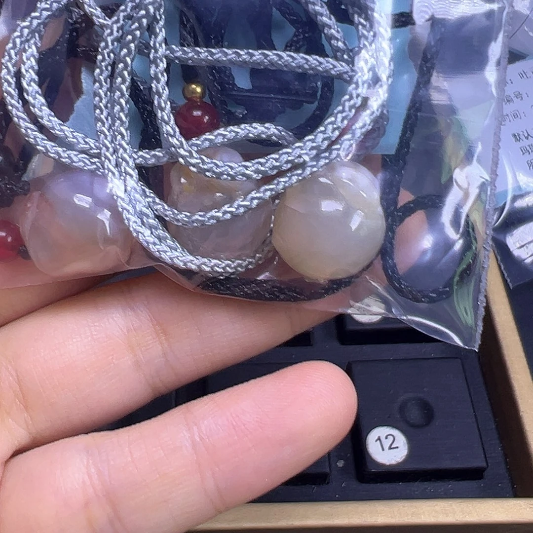 M***m石英质玉未镶嵌挂件