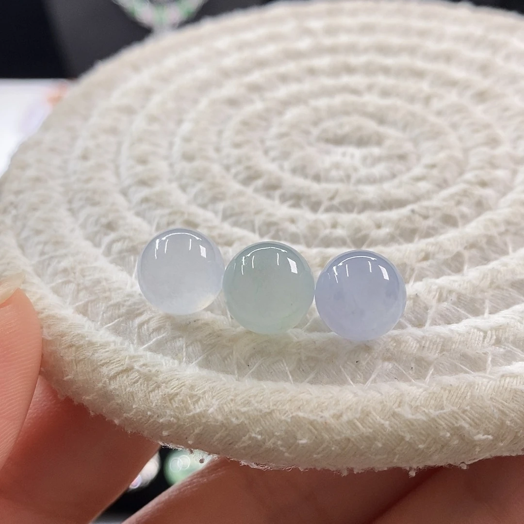 裸石翡翠卡10珠珠一手