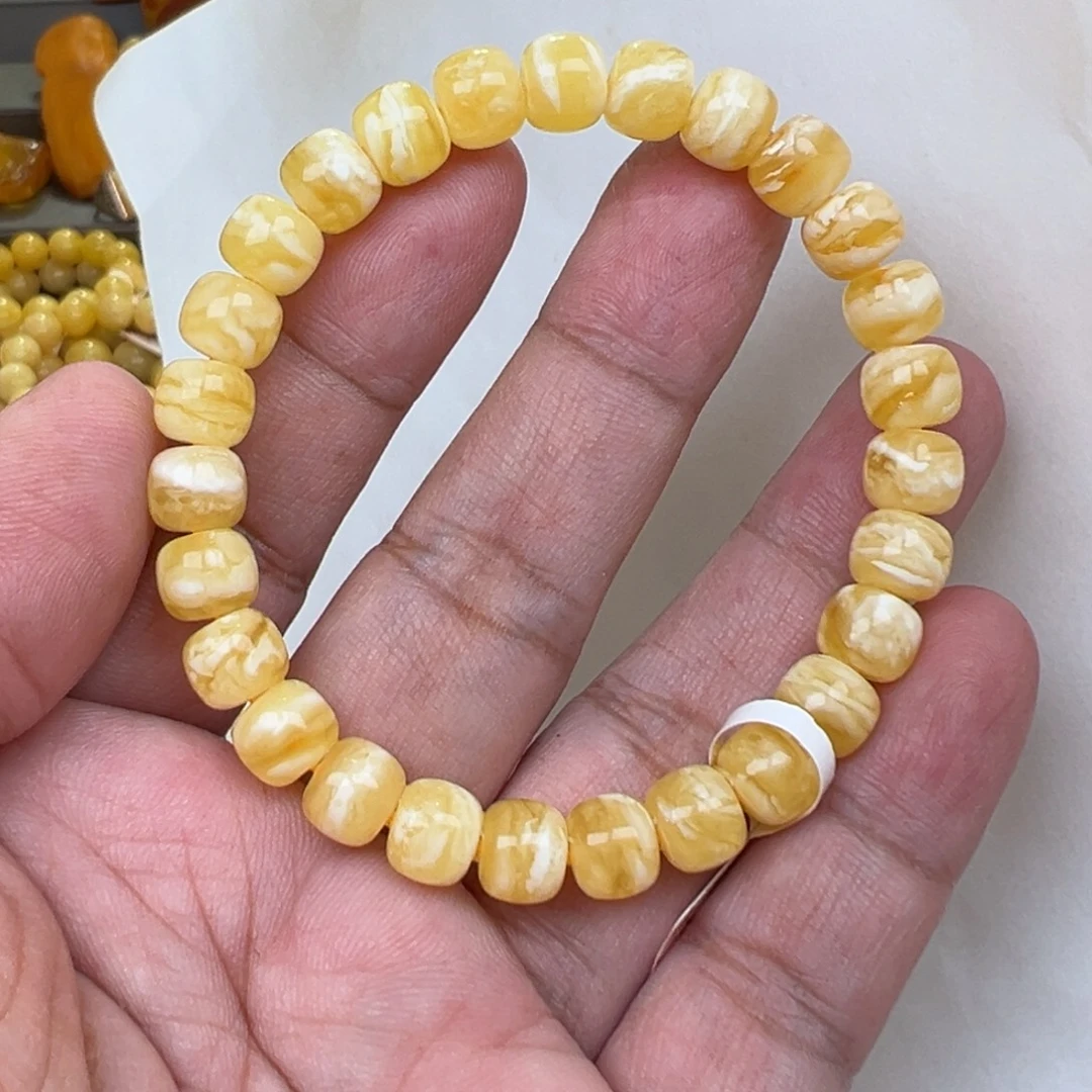 蜜蜡未镶嵌裸石8加8.73克