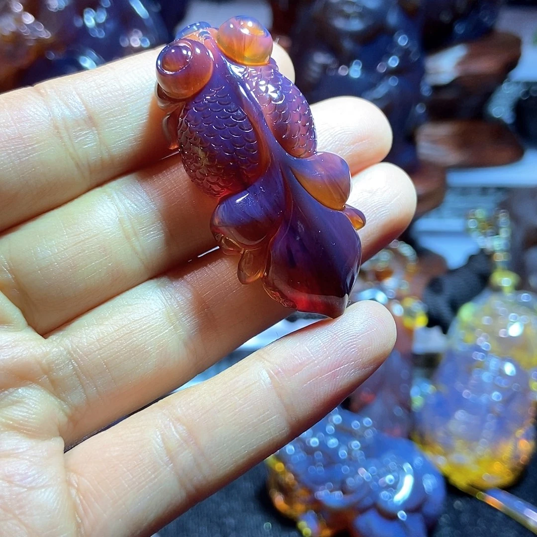 未镶嵌颈饰琥珀缅甸天然琥珀吊坠