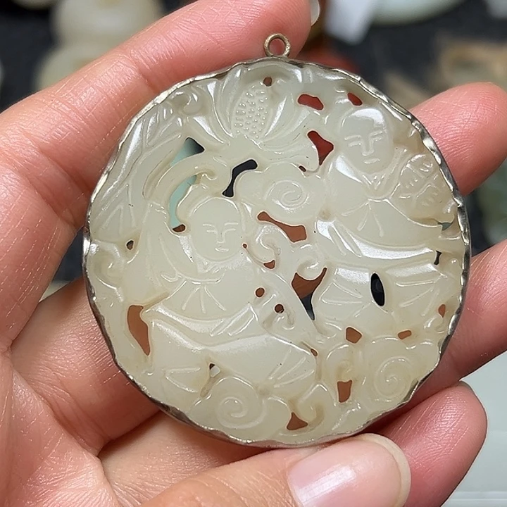 和田玉未镶嵌颈饰