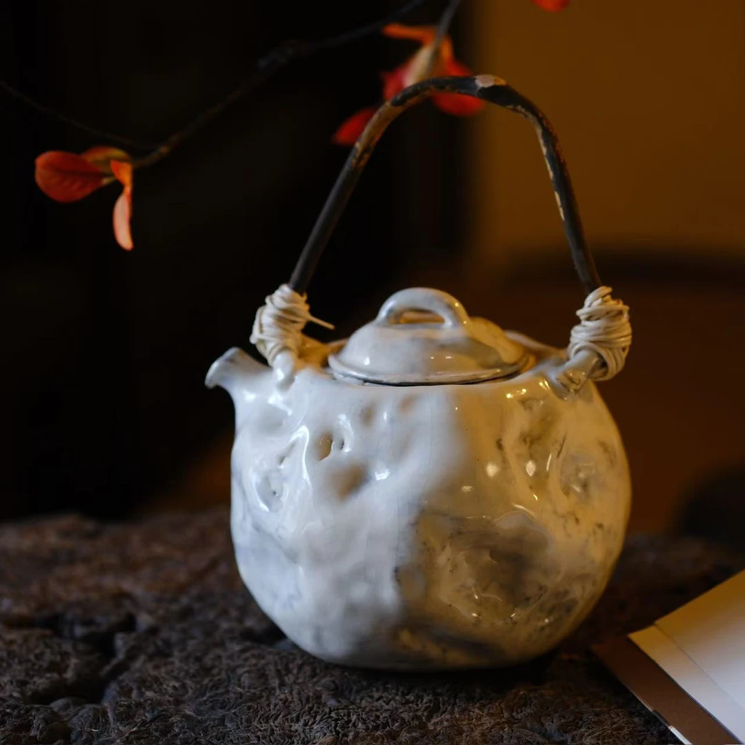 小喜宅 白禾手捏提梁煮水壶（容量约600ml）
