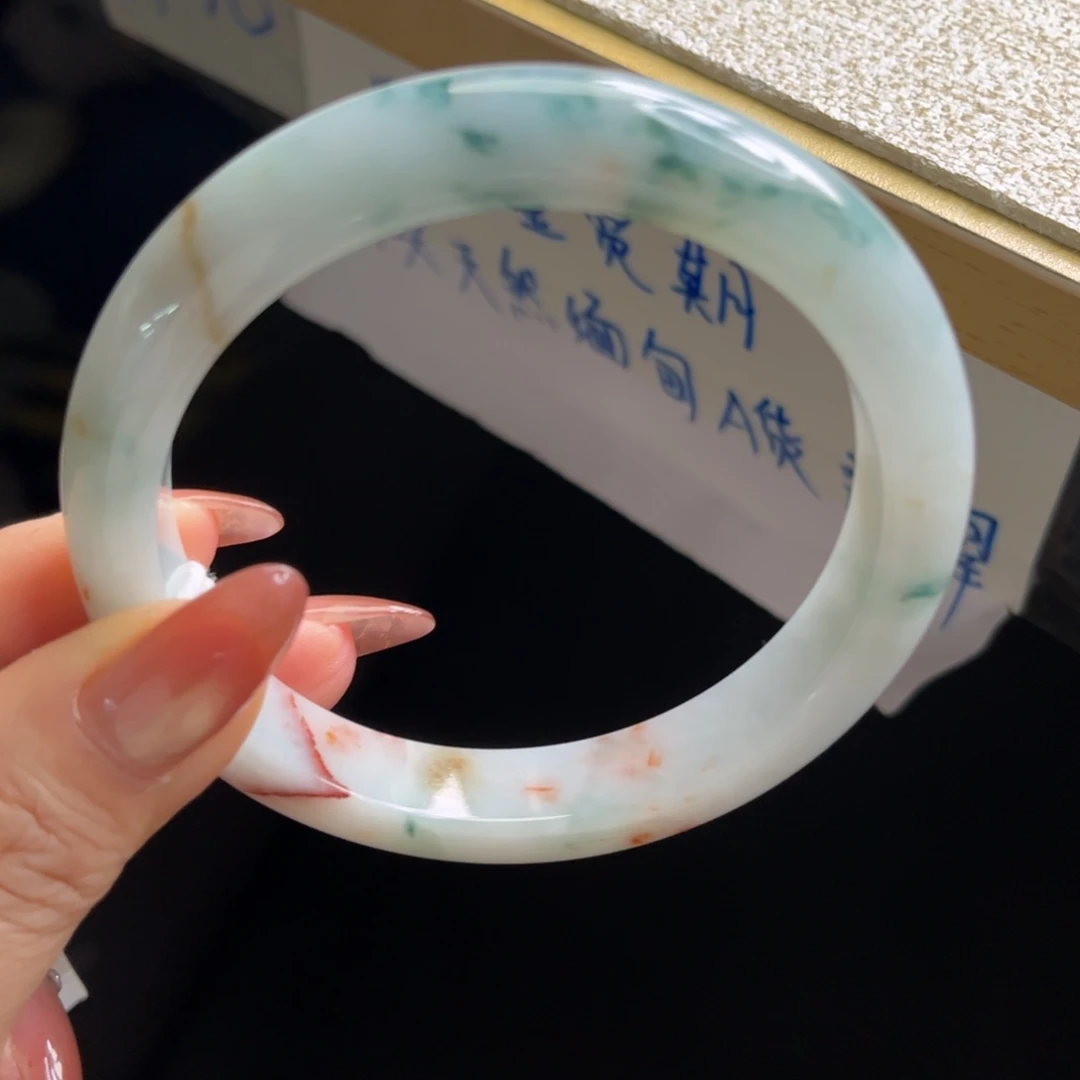 翡翠未镶嵌手镯手镯