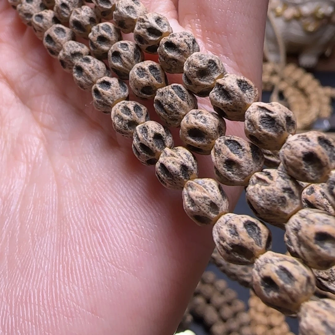 Y***u柏香籽/百香籽吊坠